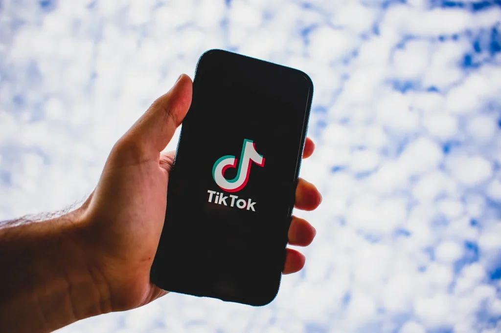 TikTokbanner